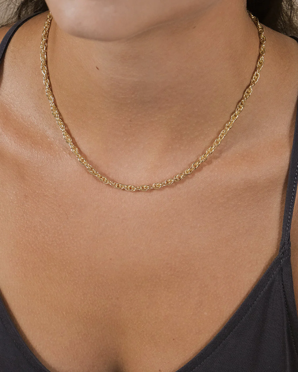 Alex Interlocking Links Chain Necklace - Image 2